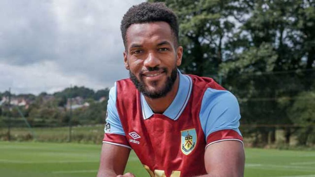 Foot-Transferts : Un club de Première Ligue anglaise recrute un défenseur central né en Haïti